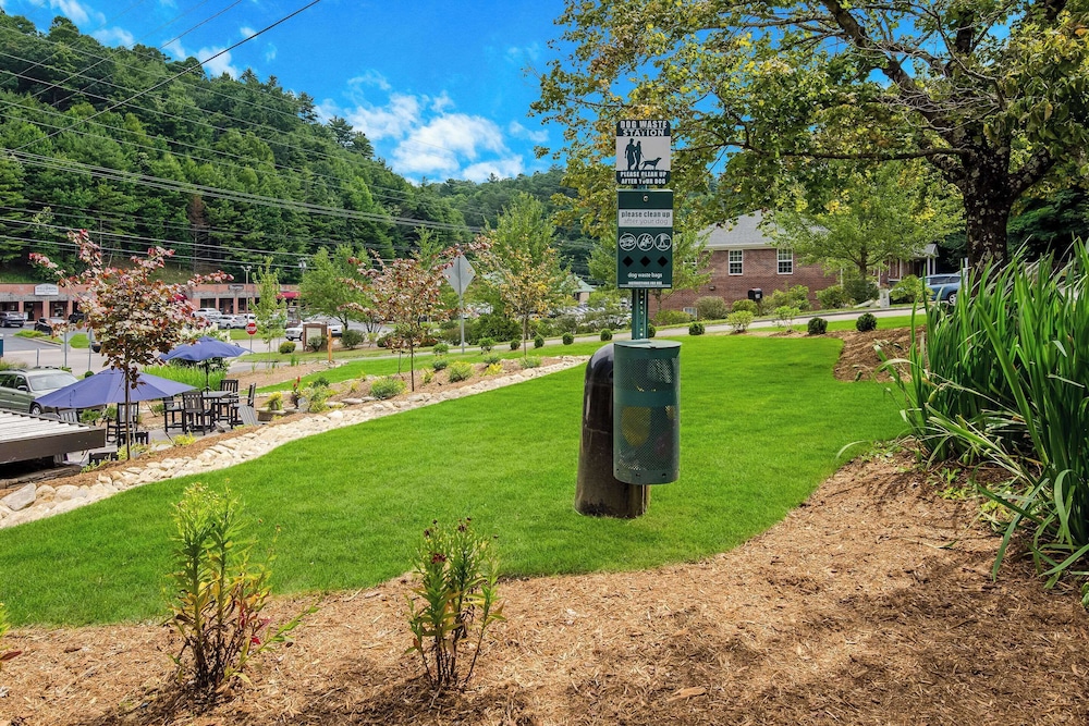 graystone lodge ascend hotel collection