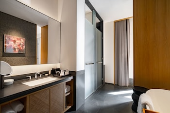 pokkei hotel shaoxing