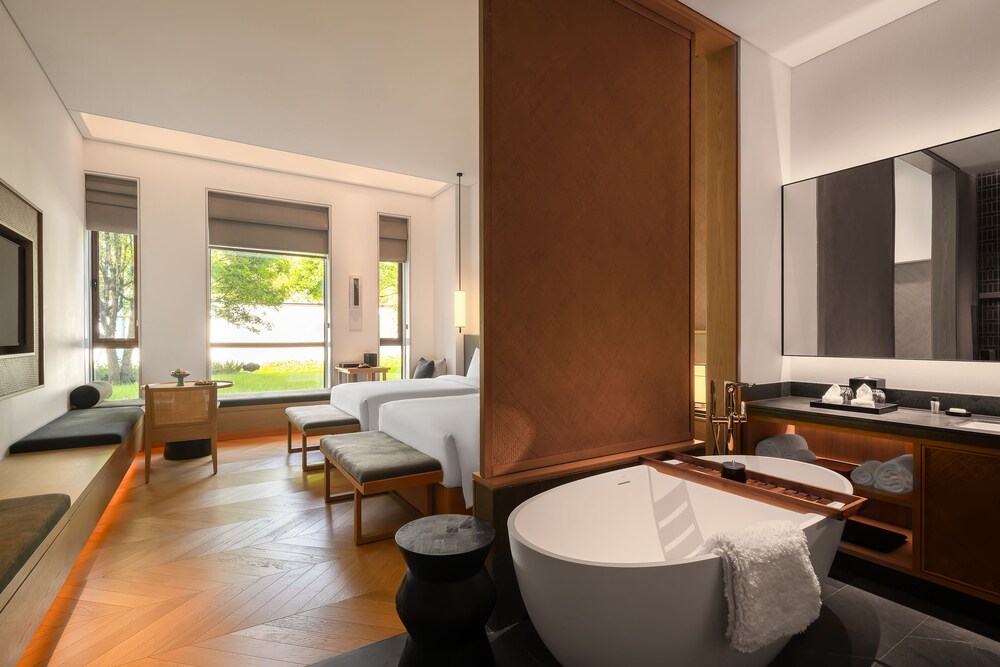 pokkei hotel shaoxing