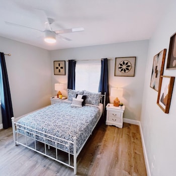 the leeward apartments by lowkl
