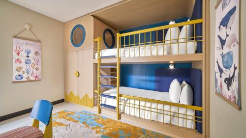 costa executive residences