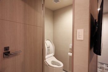 sk hotel kobe station front