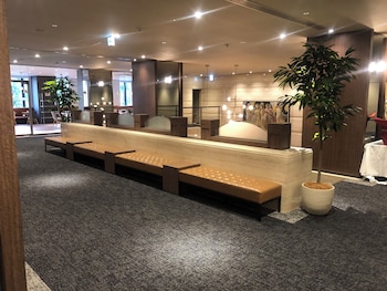 sk hotel kobe station front