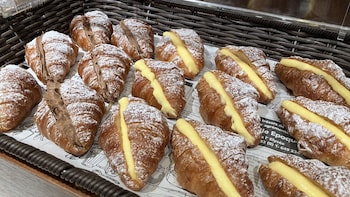 sk hotel kobe station front