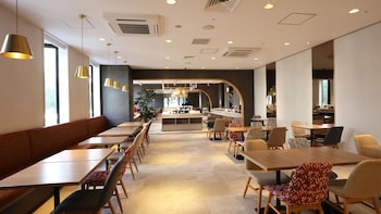 sk hotel kobe station front