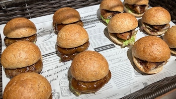 sk hotel kobe station front