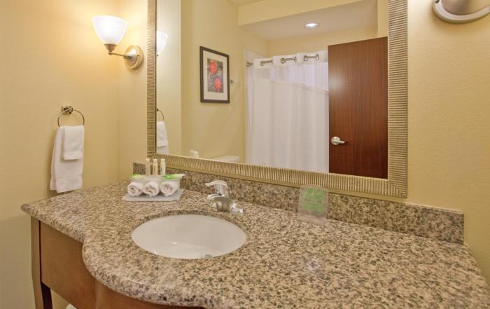 holiday inn express hotel and suites gallup east by ihg
