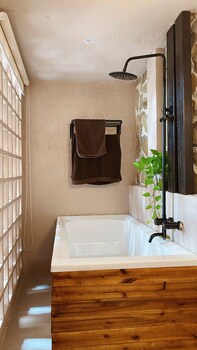 yluna boutiquestay
