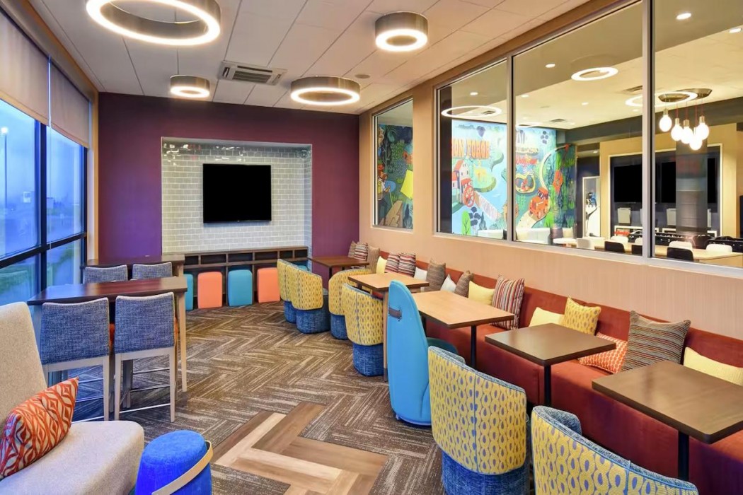 tru by hilton atlanta airport college park