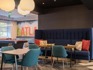 tru by hilton atlanta airport college park
