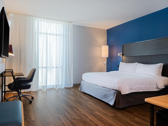 tru by hilton atlanta airport college park