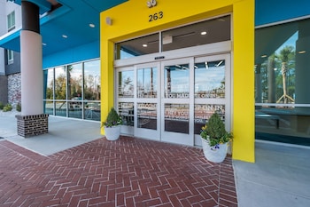 tru by hilton santee