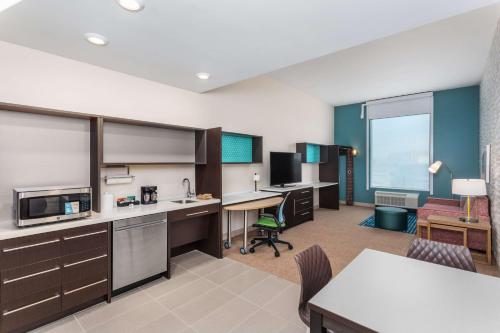 home2 suites by hilton cedar rapids westdale