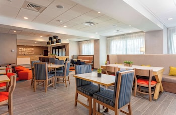 Hampton Inn Marianna I-10,United States Of America>>Marianna,2.5 star