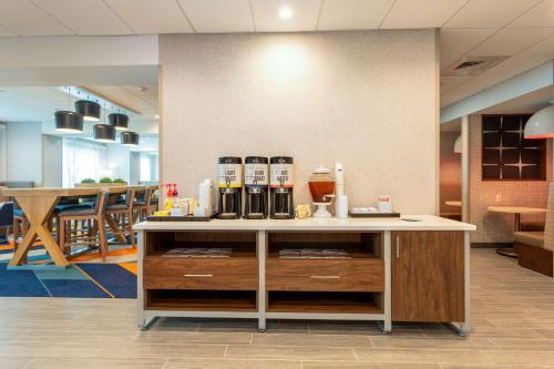 hampton inn marianna i 10