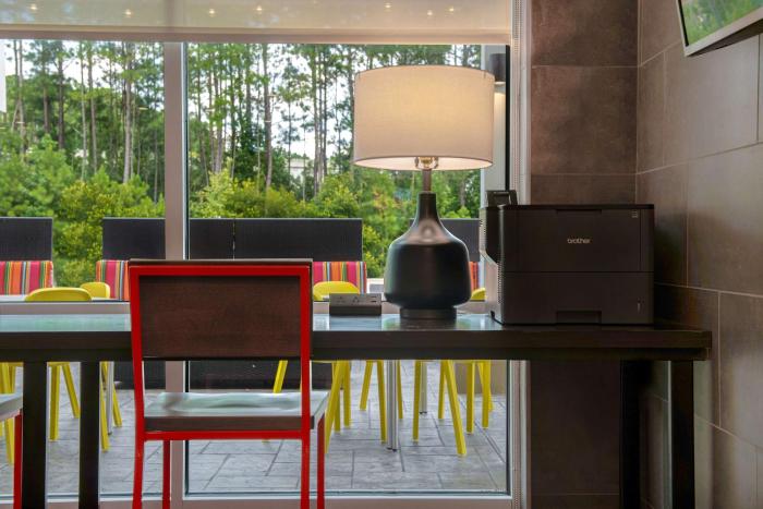home2 suites by hilton fayetteville north