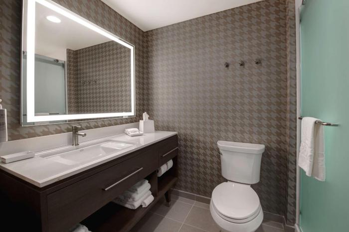 home2 suites by hilton fayetteville north