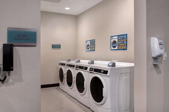 home2 suites by hilton fayetteville north