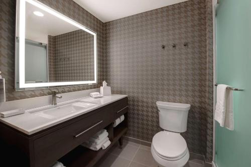 home2 suites by hilton fayetteville north