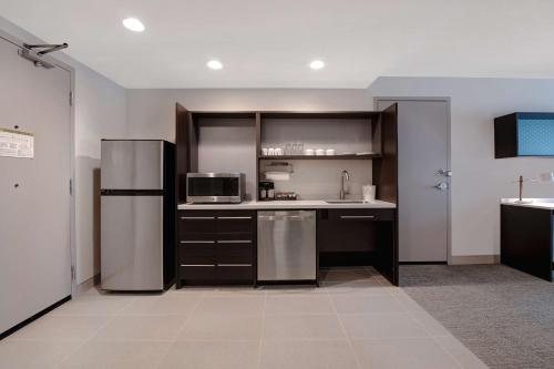 home2 suites by hilton fayetteville north