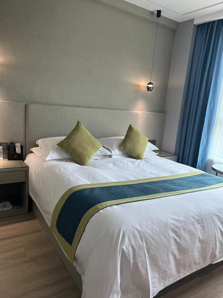 yiwu manting city hotel