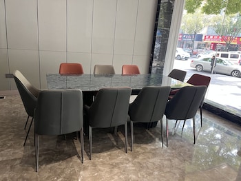 yiwu manting city hotel