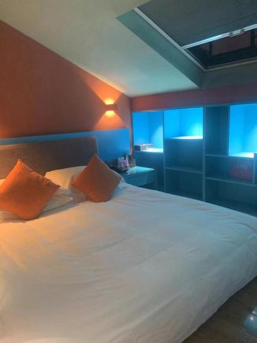 yiwu manting city hotel