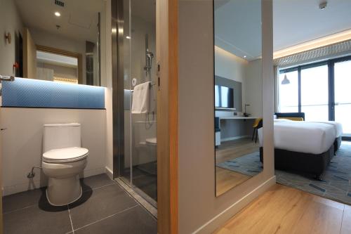 holiday inn express dalian golden pebble beach an ihg hotel