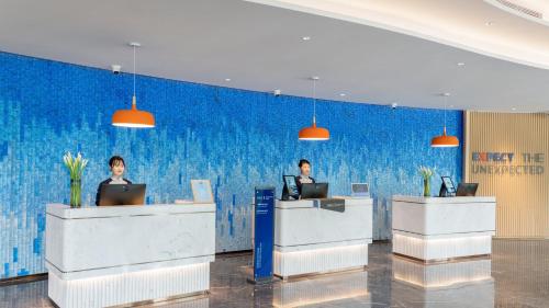 holiday inn express dalian golden pebble beach an ihg hotel