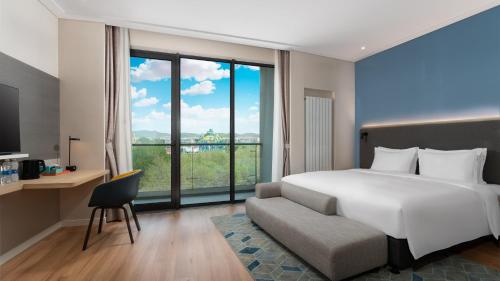 holiday inn express dalian golden pebble beach an ihg hotel