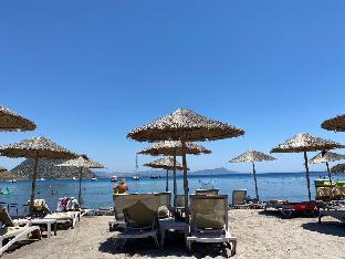 aspat hotel beach restaurant