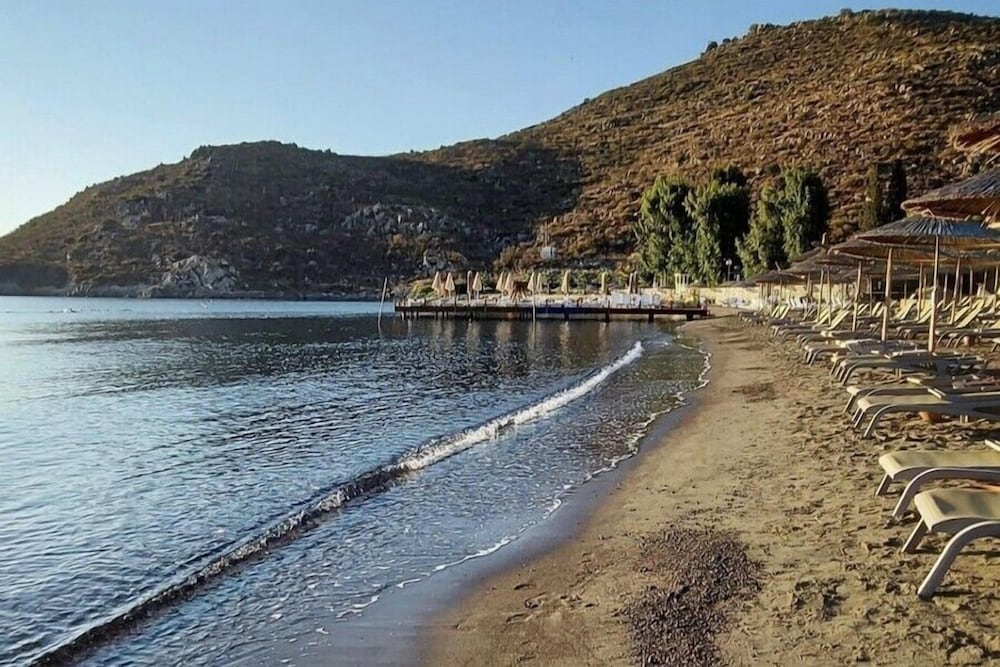 aspat hotel beach restaurant