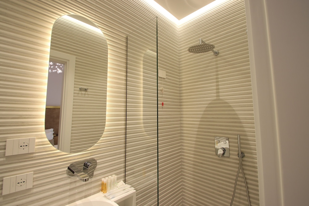 the crown boutique hotel and spa