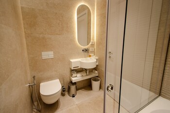 the crown boutique hotel and spa