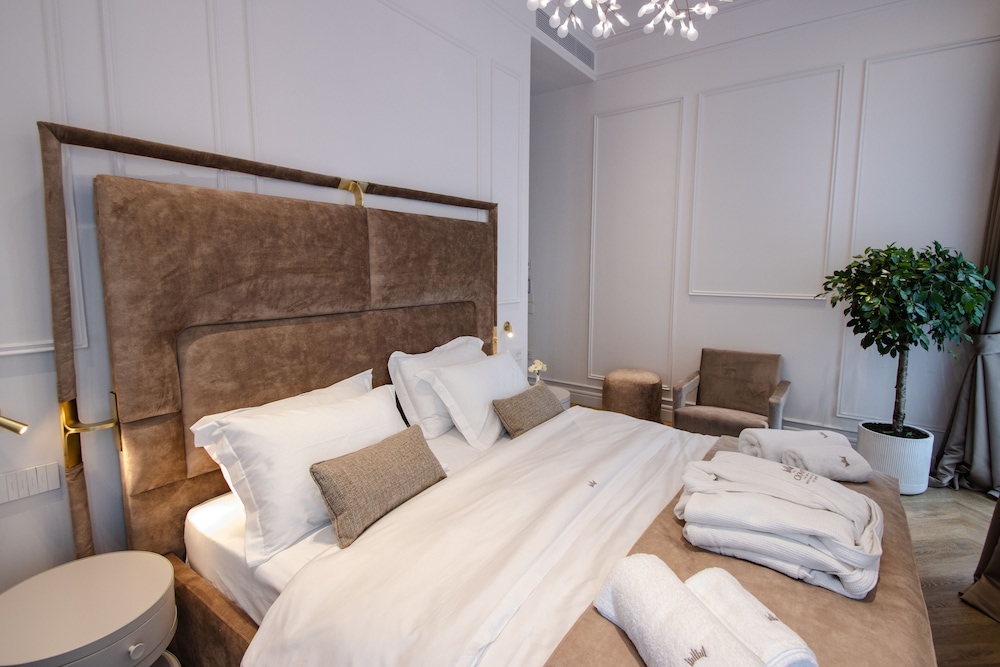 the crown boutique hotel and spa