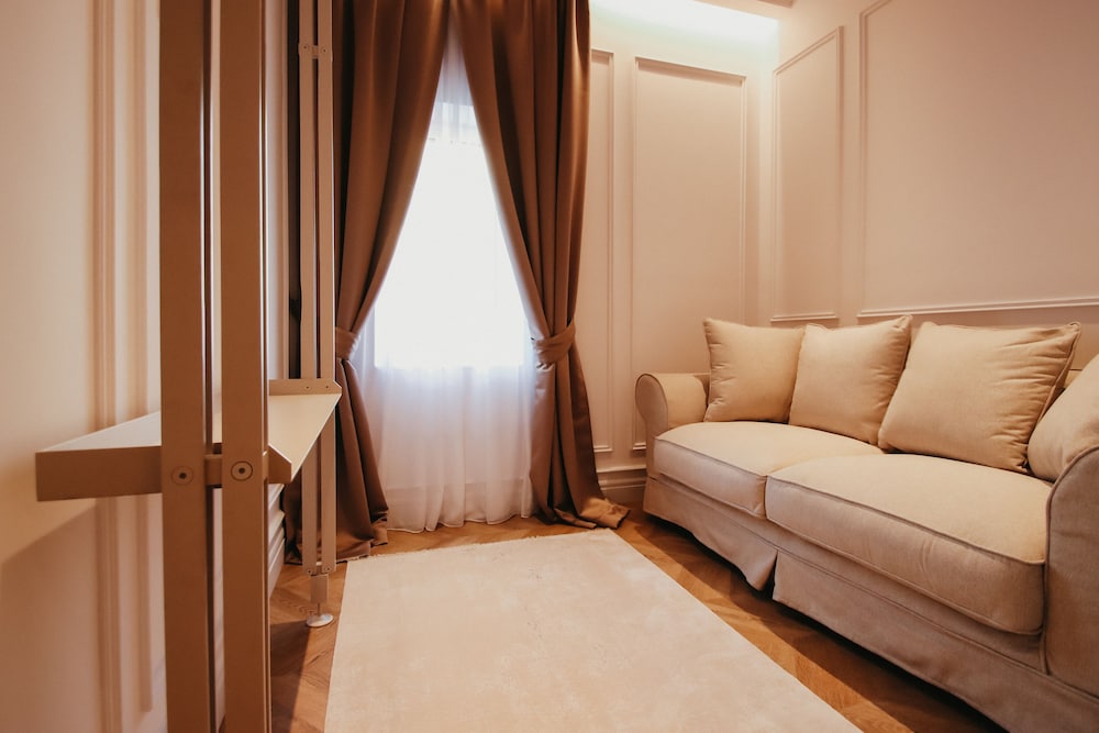 the crown boutique hotel and spa