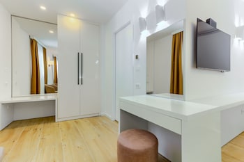 irini luxury rooms