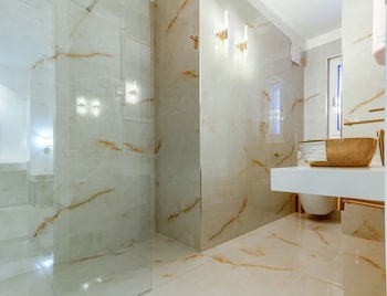 irini luxury rooms