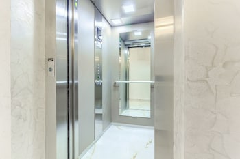 irini luxury rooms