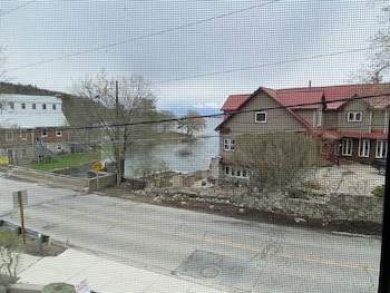 upper rideau bed and breakfast