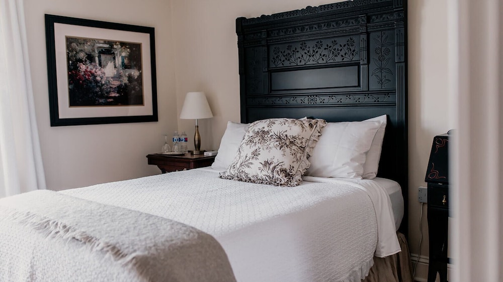 upper rideau bed and breakfast