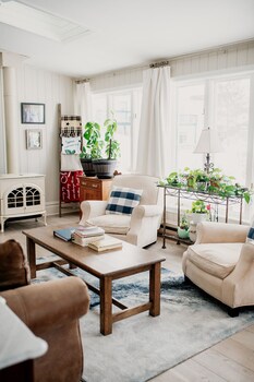 upper rideau bed and breakfast