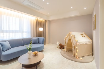 asherah villard aqua business hotel