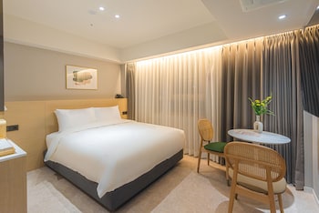 asherah villard aqua business hotel