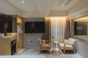 asherah villard aqua business hotel