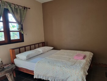 sawasdee sichang resort