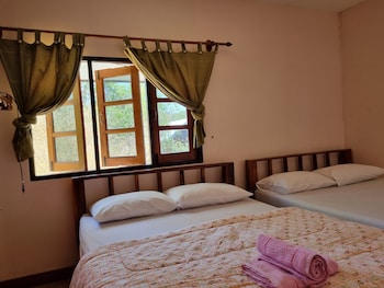 sawasdee sichang resort