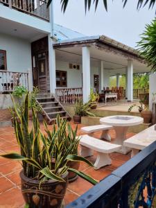 sawasdee sichang resort