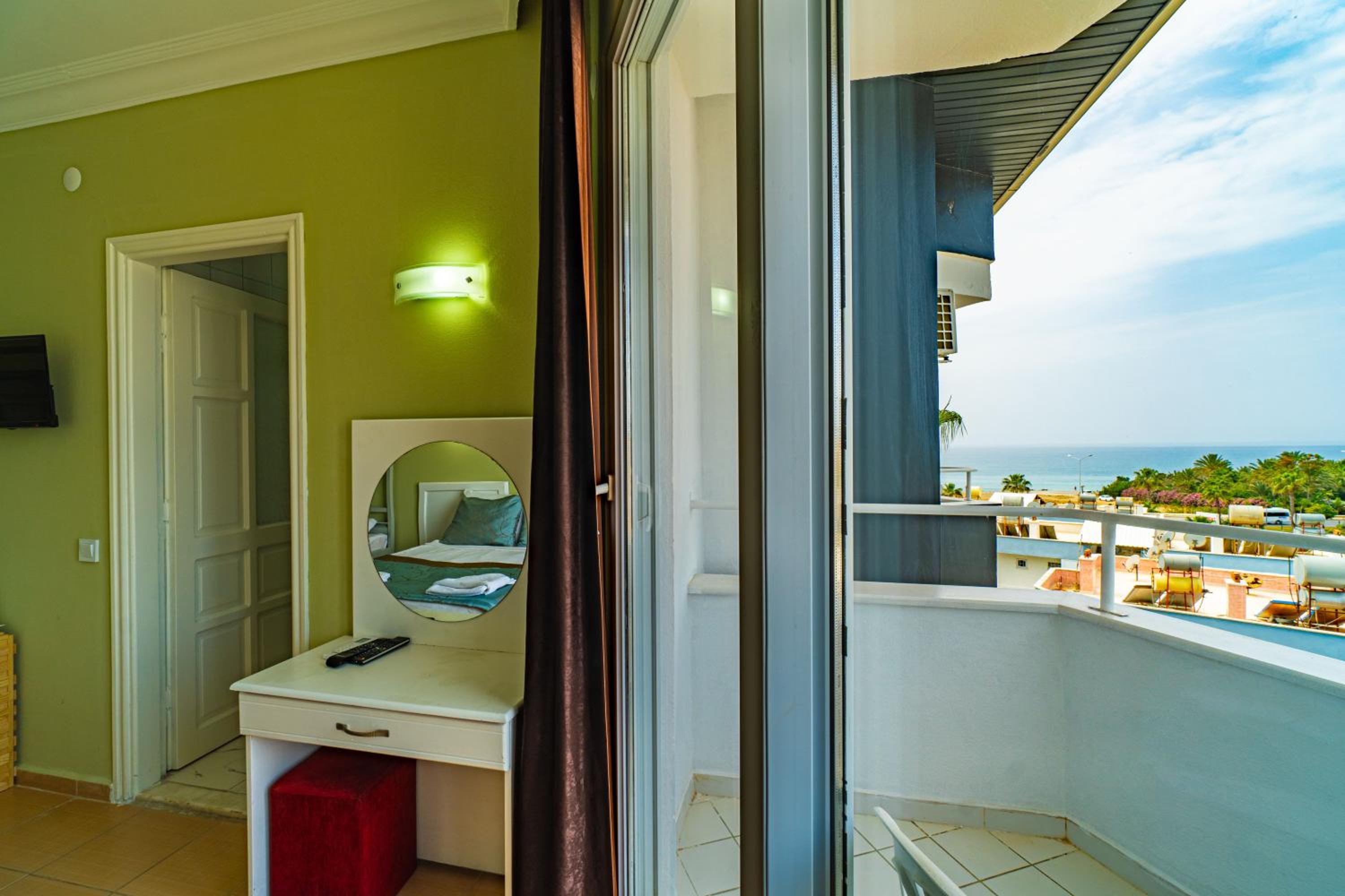 de mare family hotel