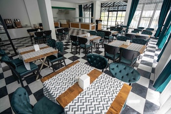 de mare family hotel